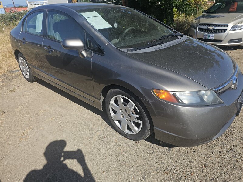 2007 Honda Civic LX - Photo 1 - Central Point, OR 97502