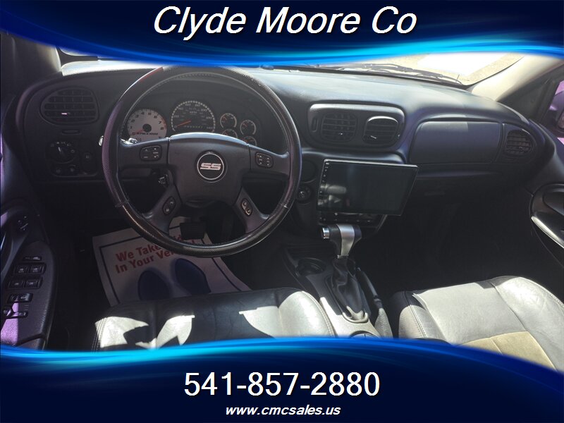 2007 Chevrolet TrailBlazer SS - Photo 7 - Central Point, OR 97502