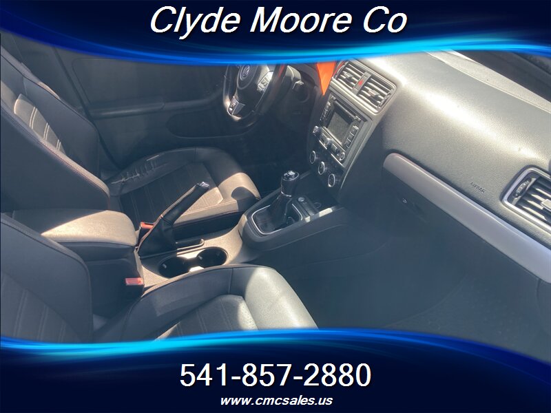 2014 Volkswagen Jetta GLI Autobahn PZEV - Photo 4 - Central Point, OR 97502