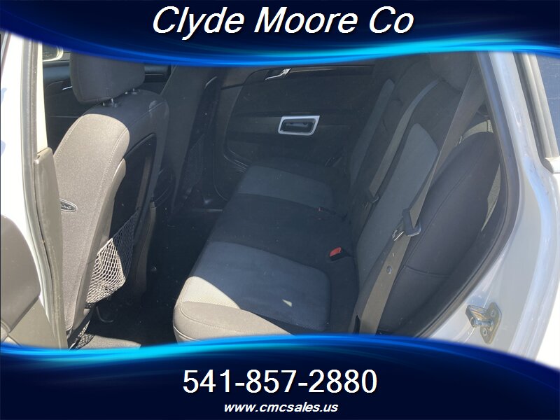 2013 Chevrolet Captiva Sport LS - Photo 5 - Central Point, OR 97502