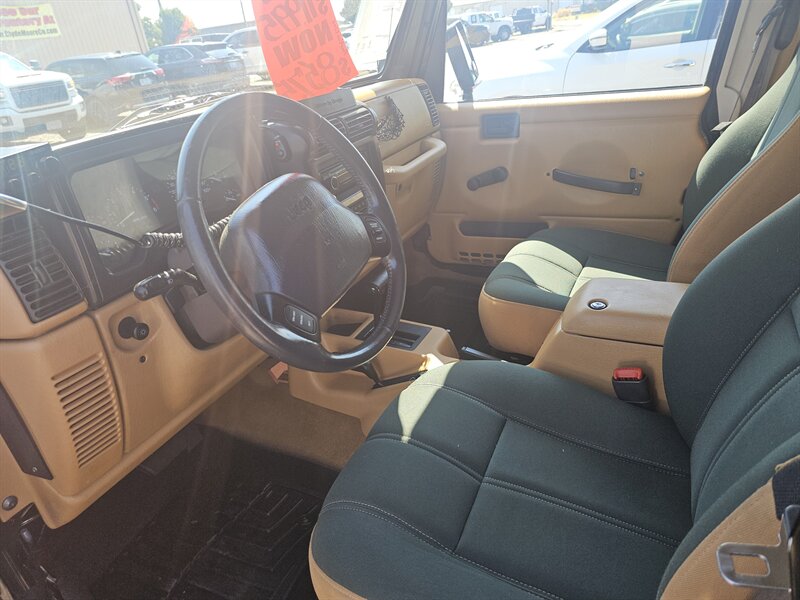 1998 Jeep Wrangler Sahara 2dr Sahara - Photo 4 - Central Point, OR 97502