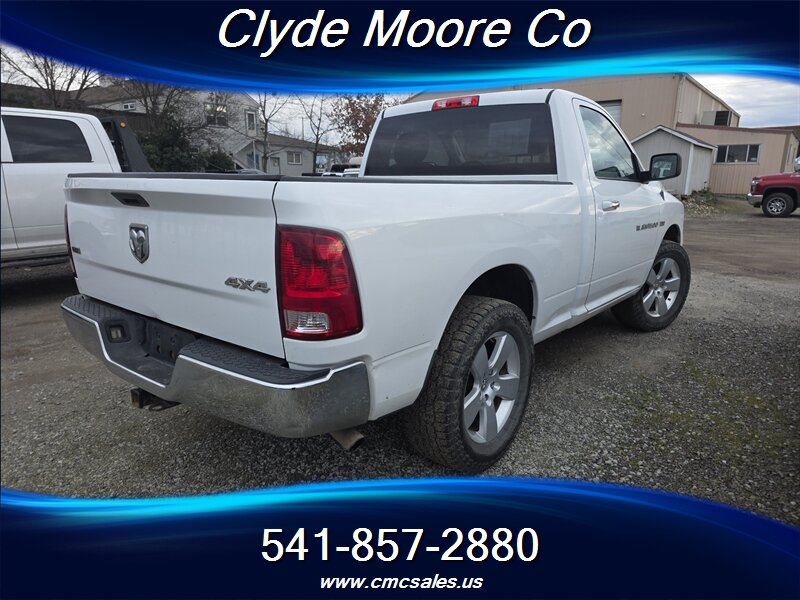 2012 RAM 1500 SLT - Photo 3 - Central Point, OR 97502