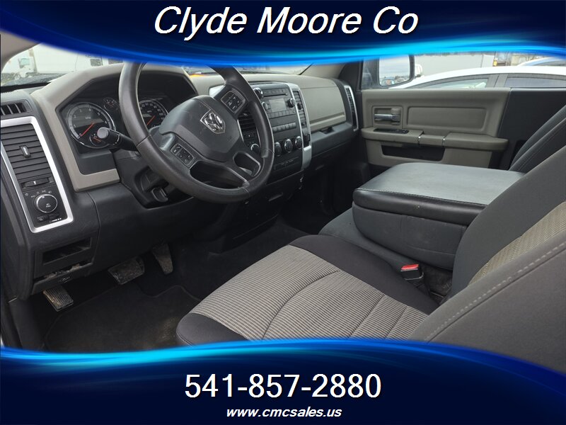 2012 RAM 1500 SLT - Photo 4 - Central Point, OR 97502