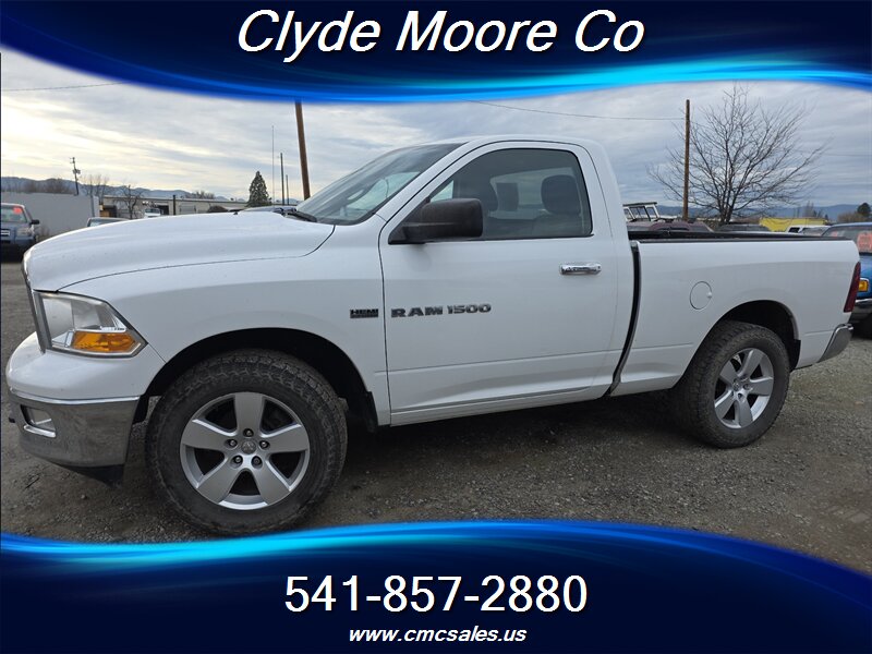 2012 RAM 1500 SLT - Photo 2 - Central Point, OR 97502