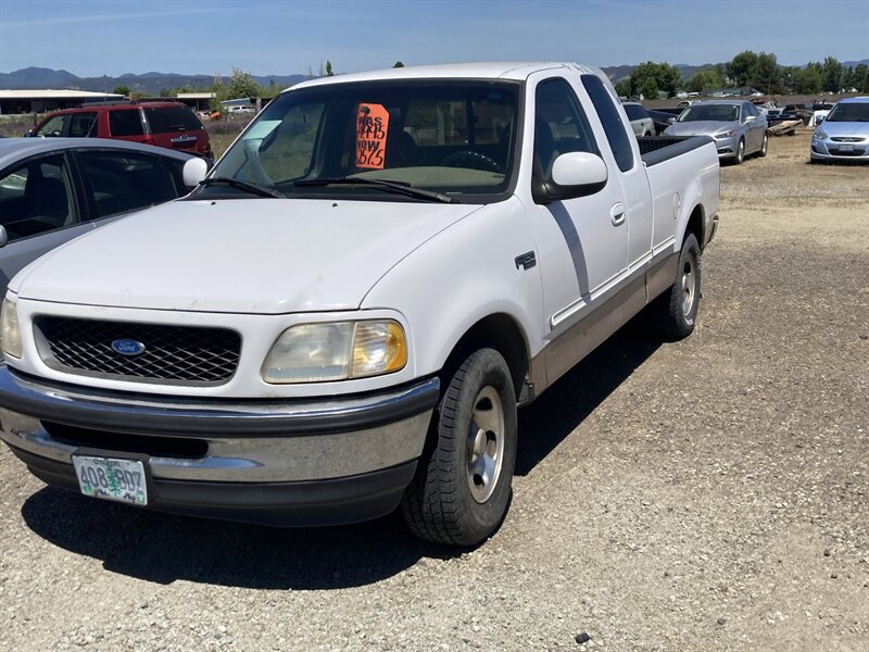 1997 Ford F-150 XLT  