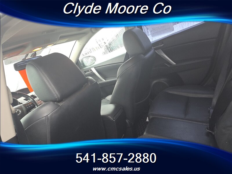 2012 Mazda Mazda3 i Grand Touring - Photo 4 - Central Point, OR 97502