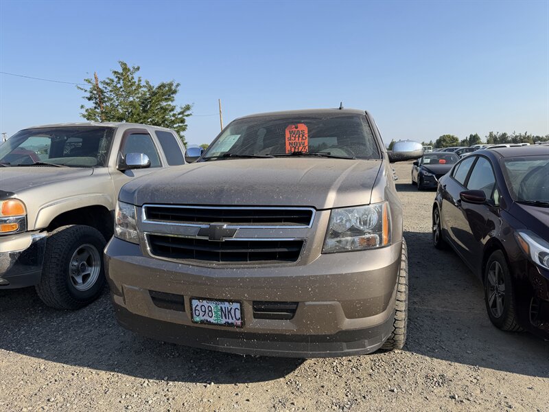 2012 Chevrolet Tahoe Hybrid   - Photo 1 - Central Point, OR 97502