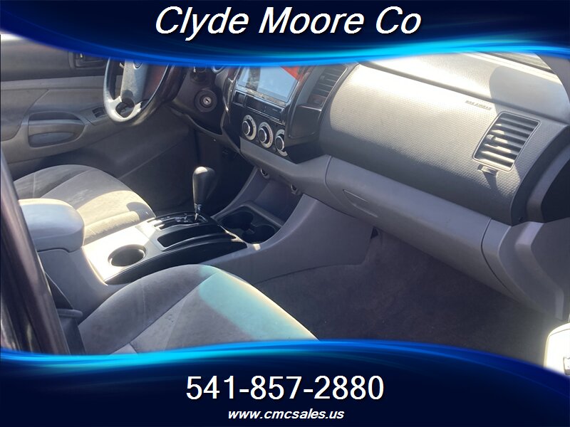 2008 Toyota Tacoma PreRunner V6 - Photo 4 - Central Point, OR 97502