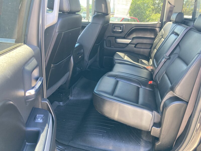 2016 Chevrolet Silverado 2500HD LTZ - Photo 4 - Central Point, OR 97502