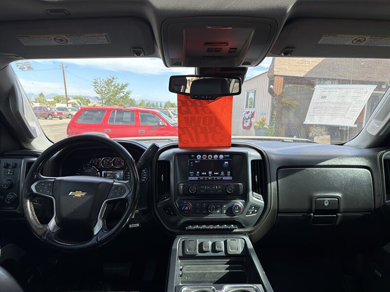 2016 Chevrolet Silverado 2500HD LTZ - Photo 9 - Central Point, OR 97502