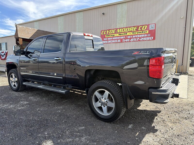 2016 Chevrolet Silverado 2500HD LTZ - Photo 4 - Central Point, OR 97502