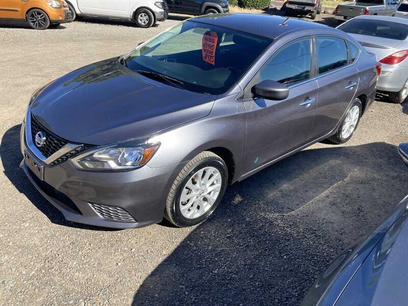 2019 Nissan Sentra SV   - Photo 1 - Central Point, OR 97502