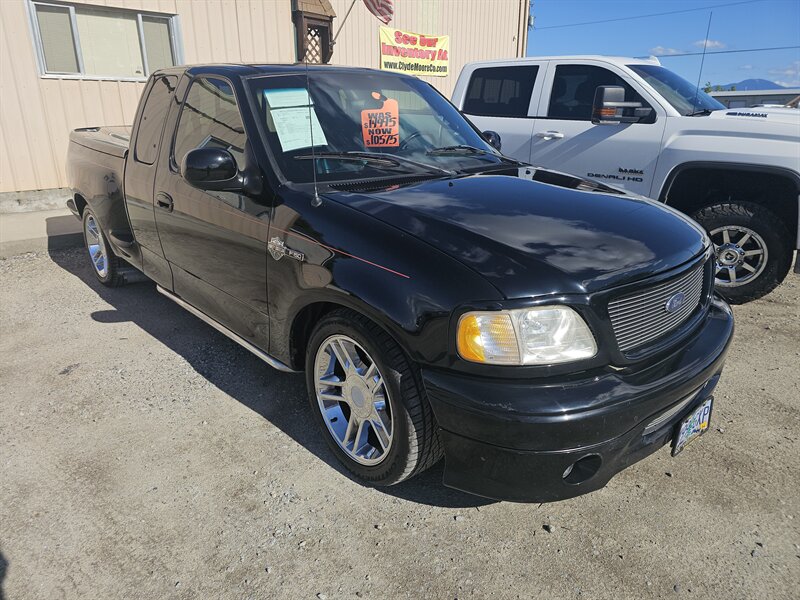 2000 Ford F-150 Harley-Davidson - Photo 1 - Central Point, OR 97502