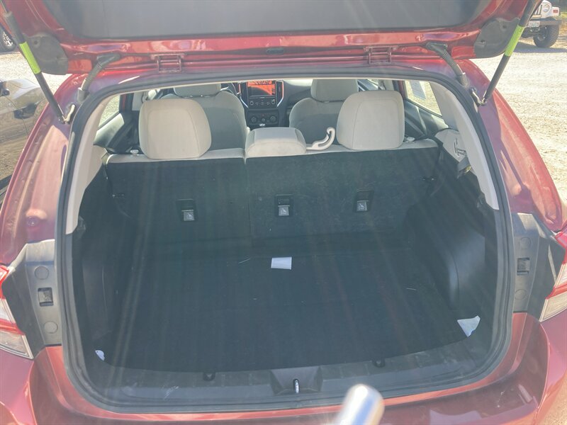2018 Subaru Impreza Convenience - Photo 6 - Central Point, OR 97502
