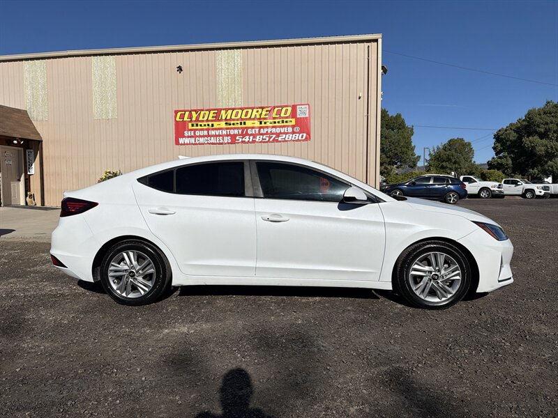 2020 Hyundai ELANTRA Value Edition   - Photo 1 - Central Point, OR 97502