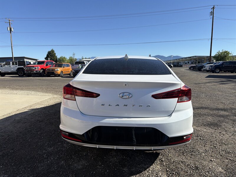2020 Hyundai ELANTRA Value Edition - Photo 7 - Central Point, OR 97502