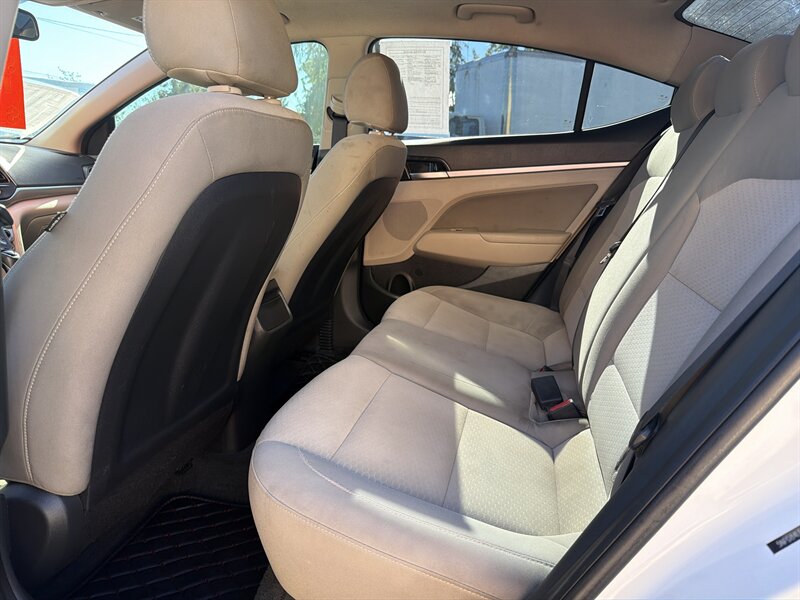 2020 Hyundai ELANTRA Value Edition - Photo 10 - Central Point, OR 97502