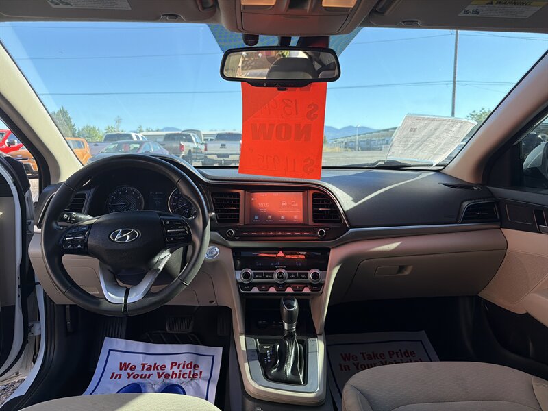 2020 Hyundai ELANTRA Value Edition - Photo 11 - Central Point, OR 97502