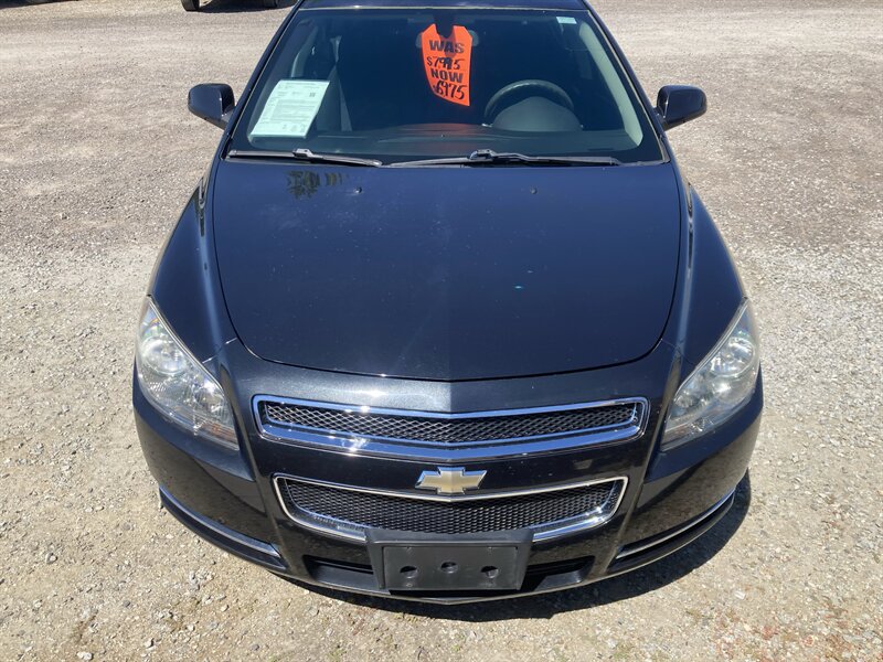 2009 Chevrolet Malibu LT   - Photo 1 - Central Point, OR 97502