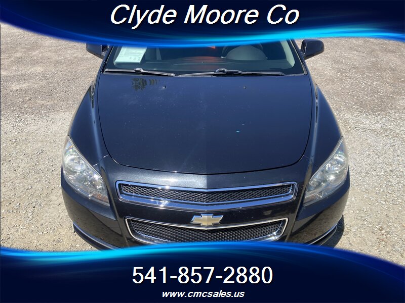 2009 Chevrolet Malibu LT   - Photo 1 - Central Point, OR 97502