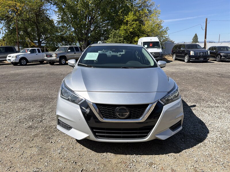 2020 Nissan Versa SV - Photo 6 - Central Point, OR 97502