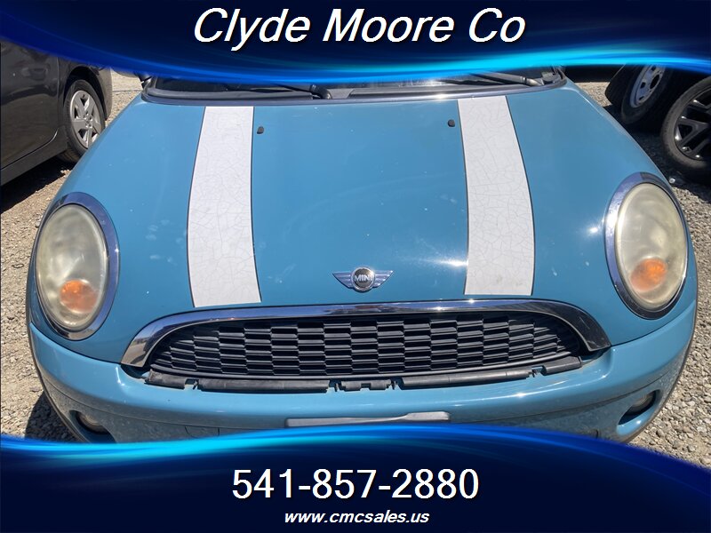2010 MINI Cooper - Photo 4 - Central Point, OR 97502