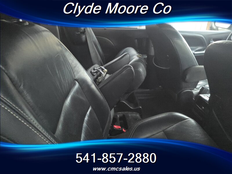 2015 Toyota Sienna SE 8-Passenger - Photo 5 - Central Point, OR 97502