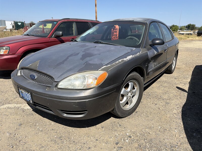 2004 Ford Taurus SES - Photo 2 - Central Point, OR 97502