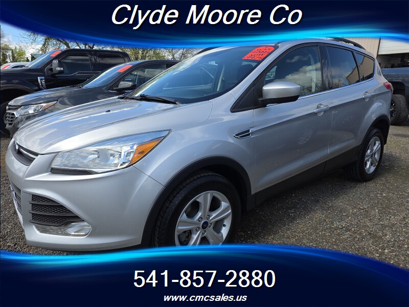 2016 Ford Escape SE   - Photo 1 - Central Point, OR 97502