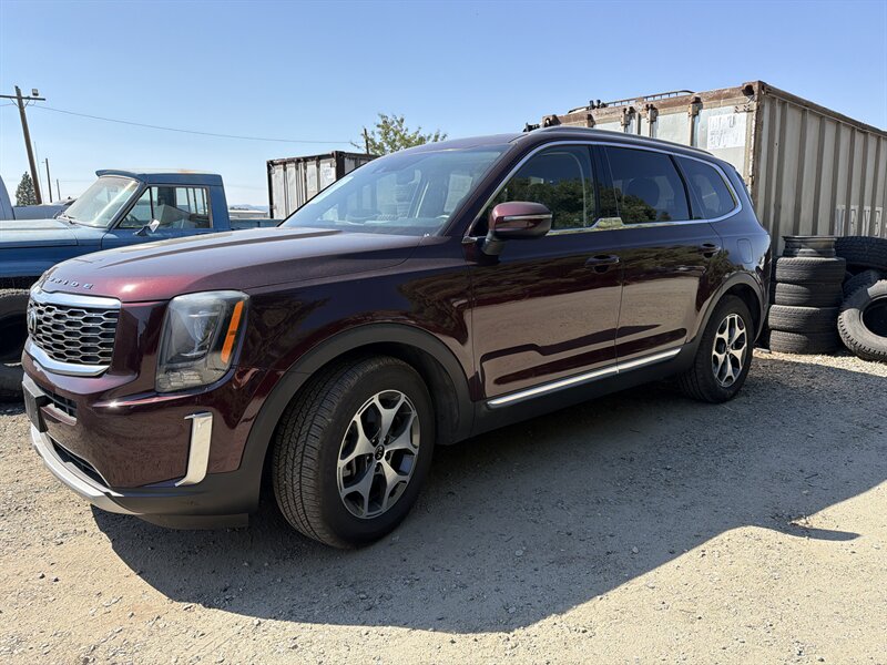 2020 Kia Telluride EX - Photo 2 - Central Point, OR 97502