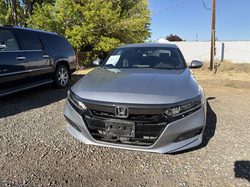 2019 Honda Accord Sport - Photo 2 - Central Point, OR 97502