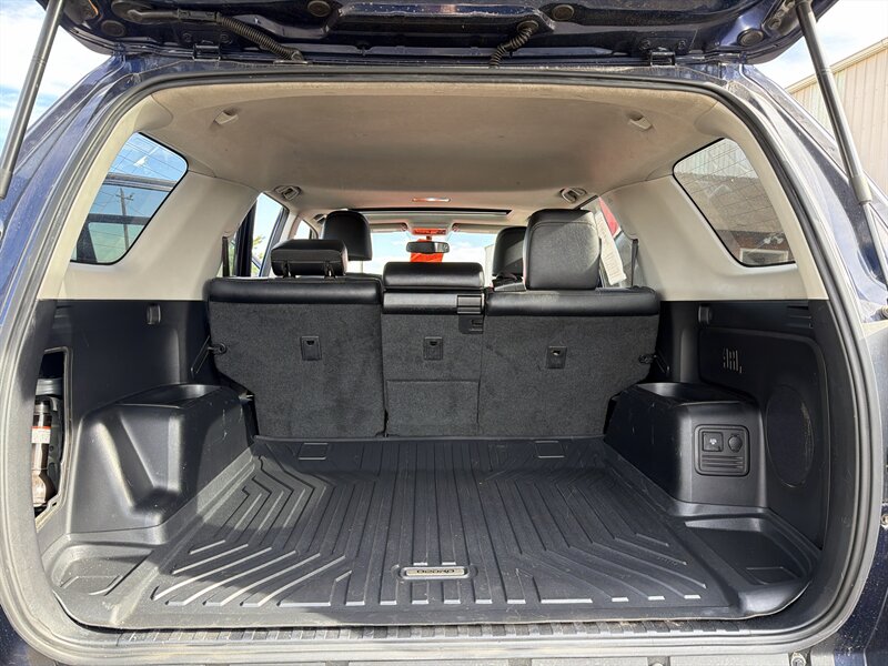 2015 Toyota 4Runner Limited - Photo 9 - Central Point, OR 97502