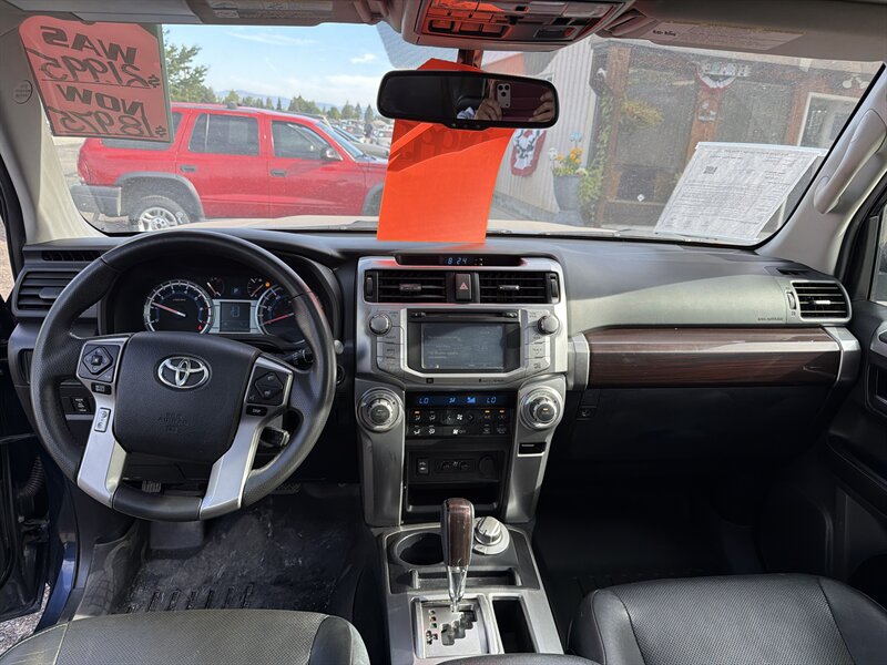 2015 Toyota 4Runner Limited - Photo 10 - Central Point, OR 97502