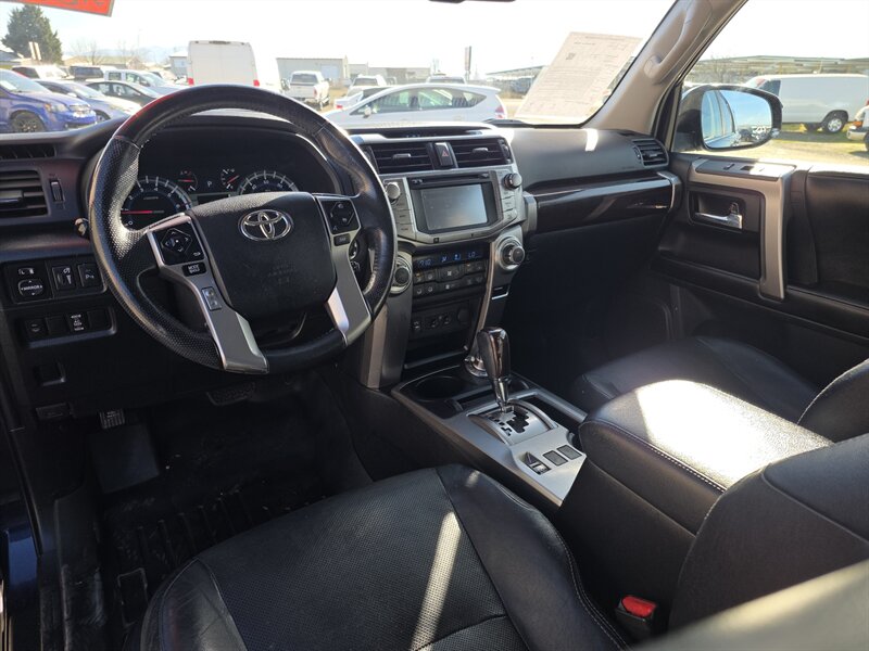 2015 Toyota 4Runner Limited - Photo 6 - Central Point, OR 97502