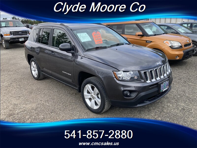 2014 Jeep Compass Sport   - Photo 1 - Central Point, OR 97502