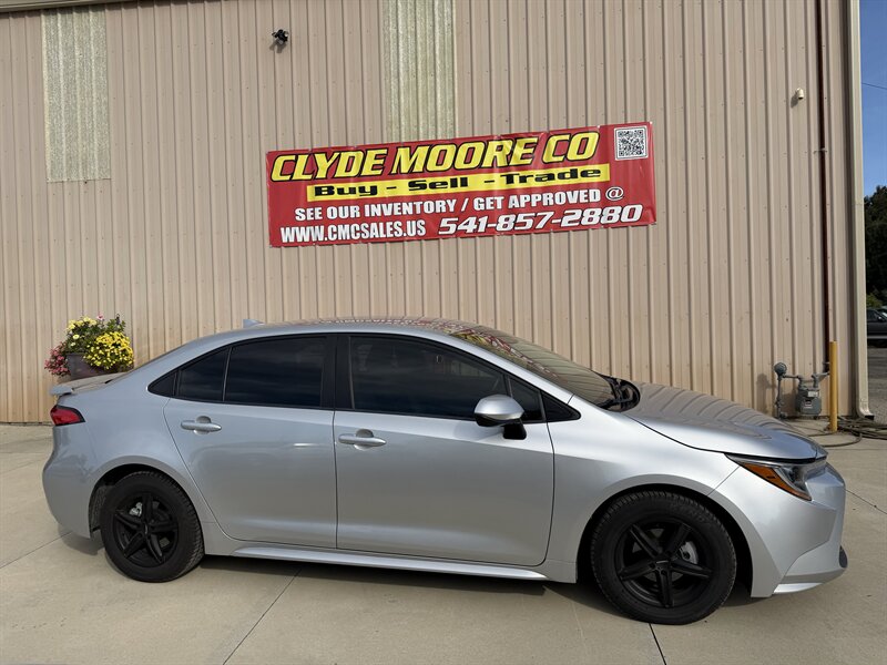 2022 Toyota Corolla Hybrid LE   - Photo 1 - Central Point, OR 97502