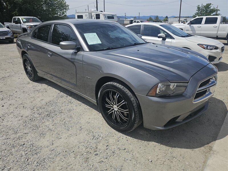 2011 Dodge Charger R/T Max - Photo 1 - Central Point, OR 97502