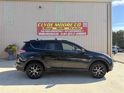 2017 Toyota RAV4 Hybrid SE SUV