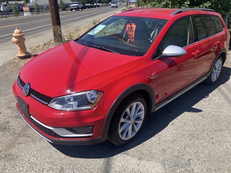 2017 Volkswagen Golf Alltrack TSI S 4Motion  
