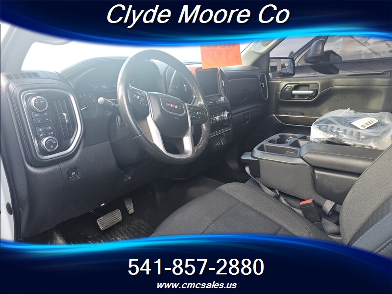 2021 GMC Sierra 1500 Elevation - Photo 3 - Central Point, OR 97502