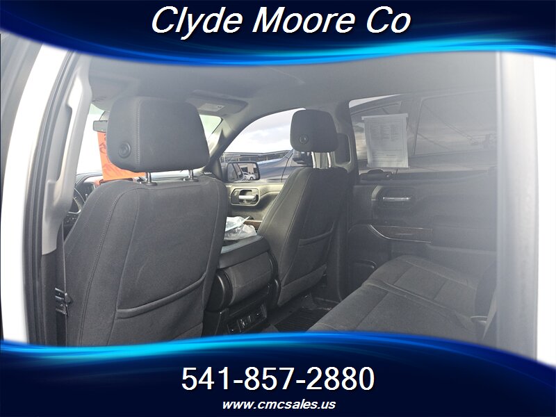 2021 GMC Sierra 1500 Elevation - Photo 4 - Central Point, OR 97502