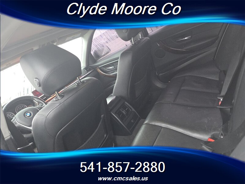 2014 BMW 328i - Photo 4 - Central Point, OR 97502