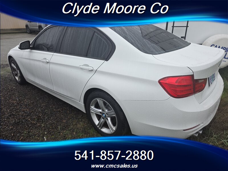 2014 BMW 328i - Photo 2 - Central Point, OR 97502