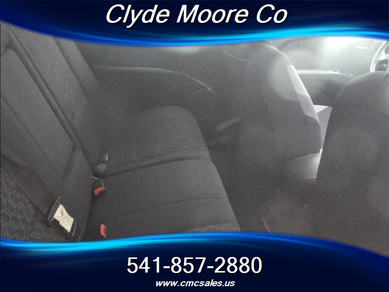 2008 Kia Sportage LX LX 4dr SUV - Photo 4 - Central Point, OR 97502