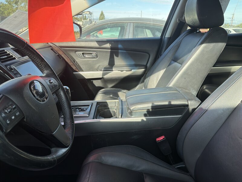 2012 Mazda CX-9 Grand Touring - Photo 5 - Central Point, OR 97502