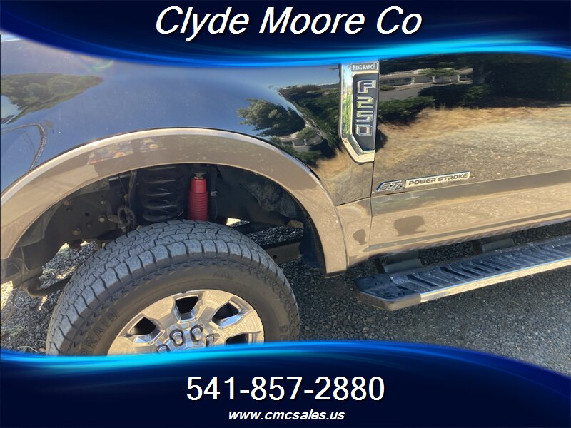 2017 Ford F-250 Super Duty King Ranch - Photo 5 - Central Point, OR 97502