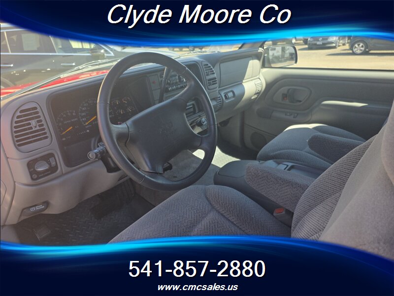 1997 Chevrolet Tahoe LS - Photo 4 - Central Point, OR 97502