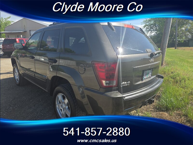 2006 Jeep Grand Cherokee Laredo - Photo 3 - Central Point, OR 97502