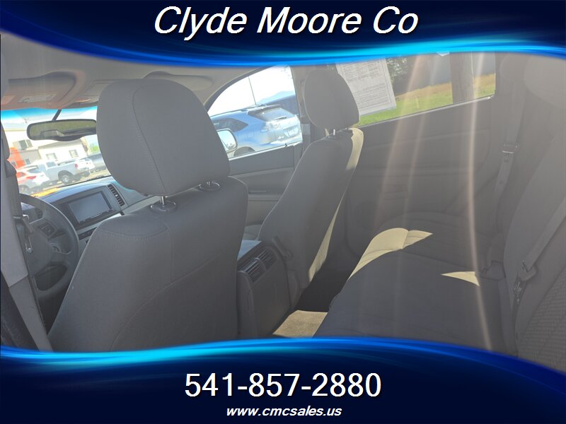 2006 Jeep Grand Cherokee Laredo - Photo 5 - Central Point, OR 97502