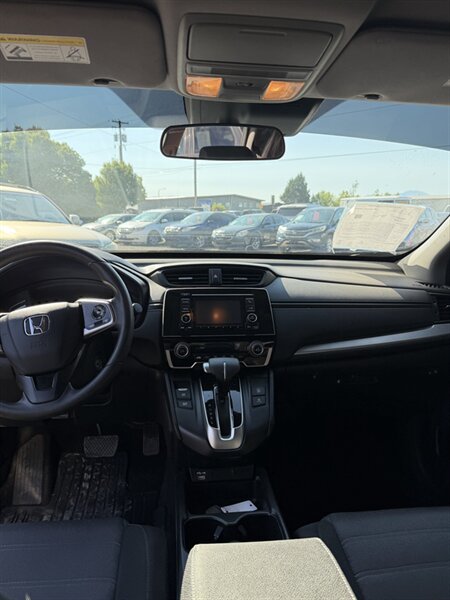 2020 Honda CR-V LX - Photo 11 - Central Point, OR 97502